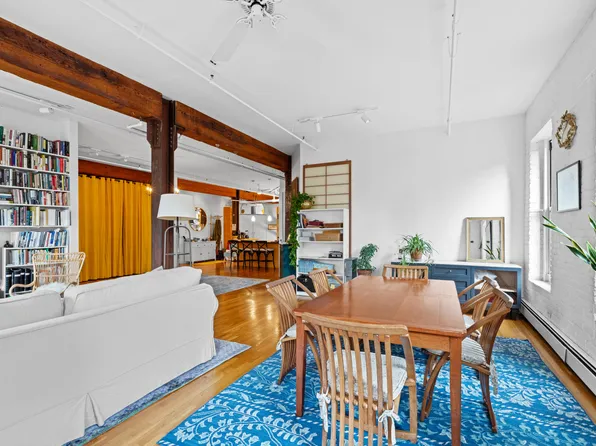 165 Duane Street image 10 of 29