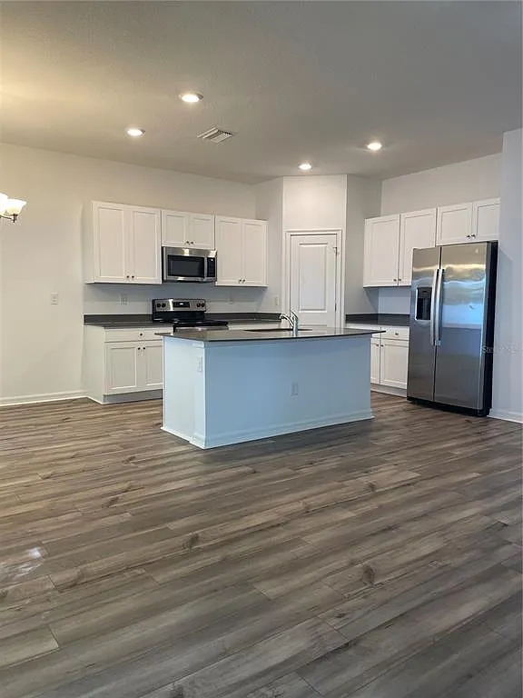 3 bed, 2.0 bath, 1545 sqft, $2,150 — Photo 4