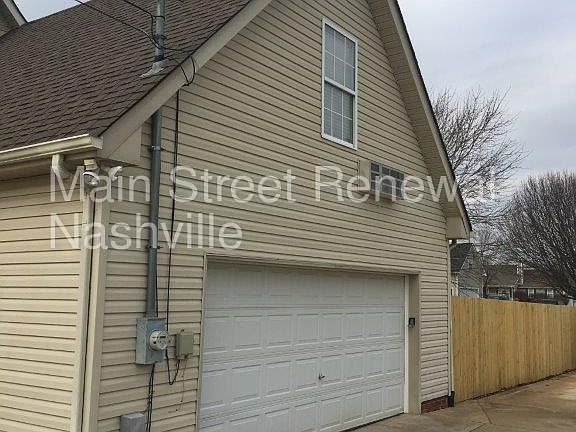 3rd image of 120 Heathrow Dr
