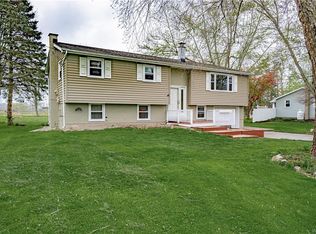 12318 Swift Mills Rd, Akron, NY 14001