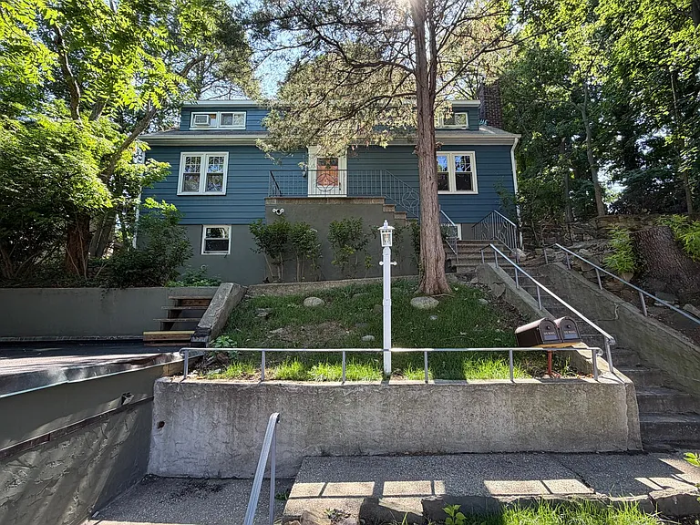 446 Warburton Ave #1 — Photo 11