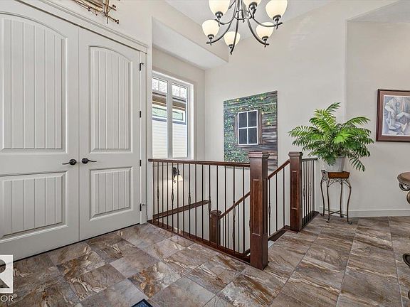 5th image of 705 Saffron Point E