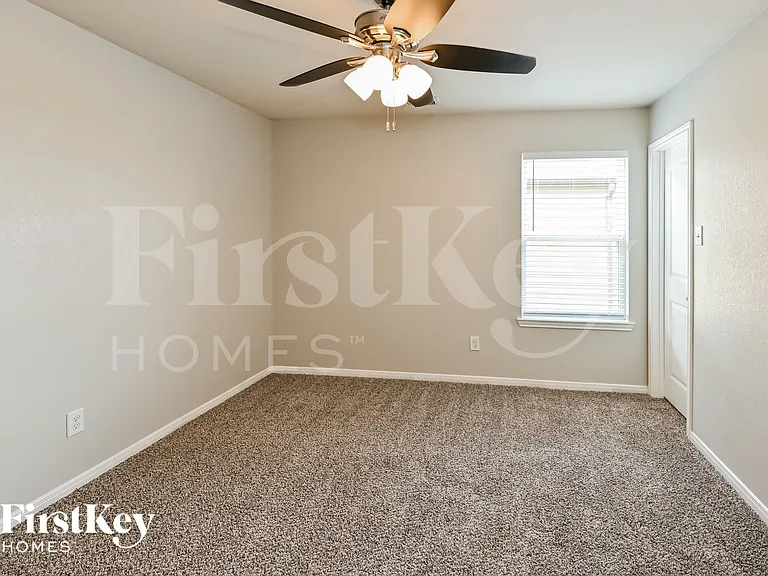 8110 Oahu Ct — Photo 9
