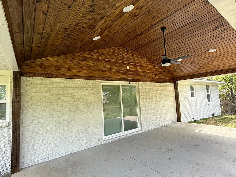 4606 Mountain Crest Dr — Photo 24