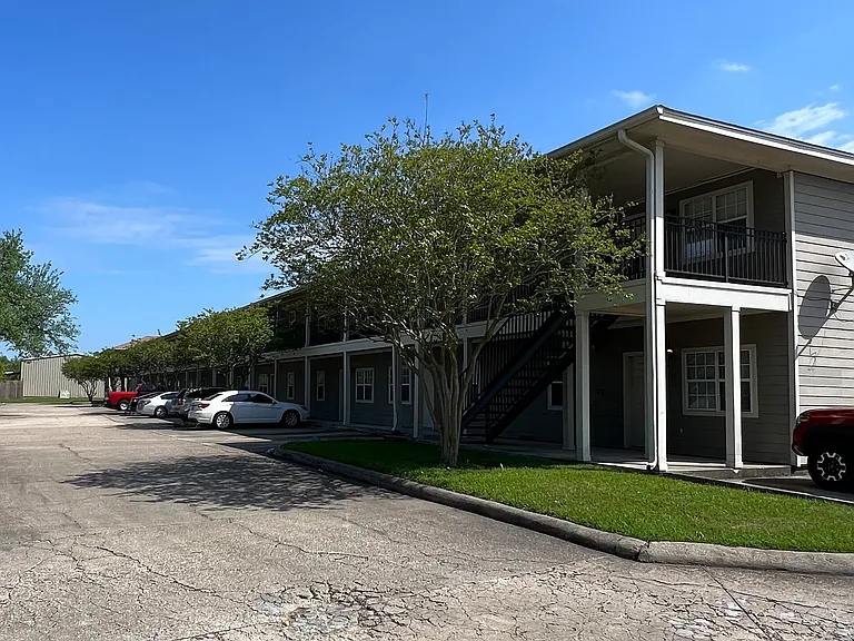 4720 Common St — Photo 1