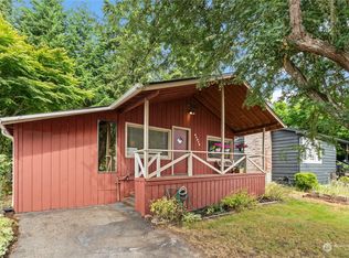 18957 Angeline Ave NE, Suquamish, WA