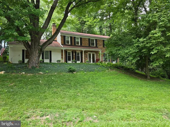 16601 Briardale Rd, Rockville, MD 20855