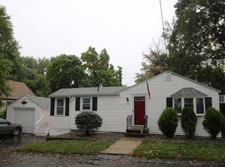 30 Lake Shore Rd, Lynn, MA 01904