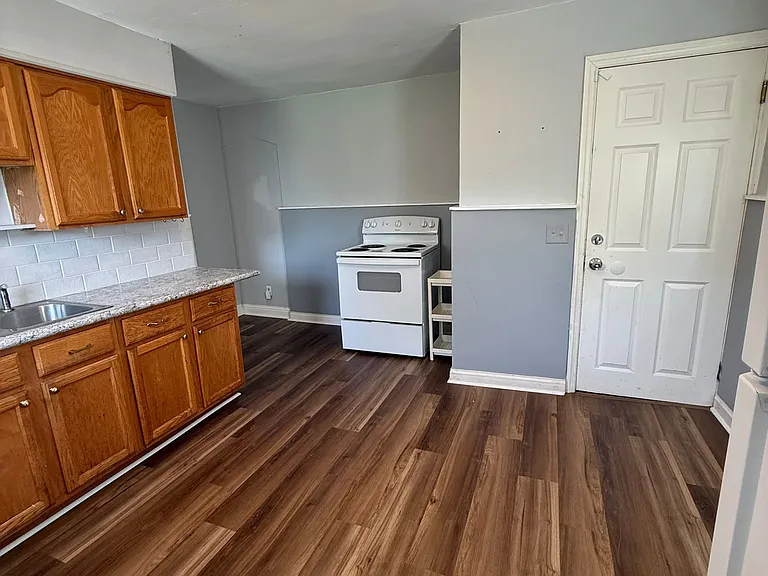 3325 N Bend Rd #1 — Photo 9