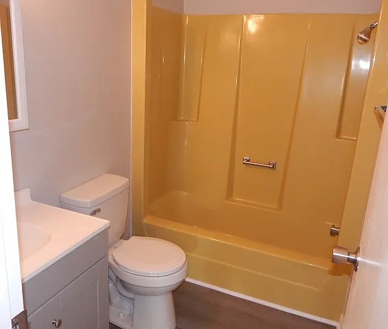515 N Walnut St #B — Photo 12