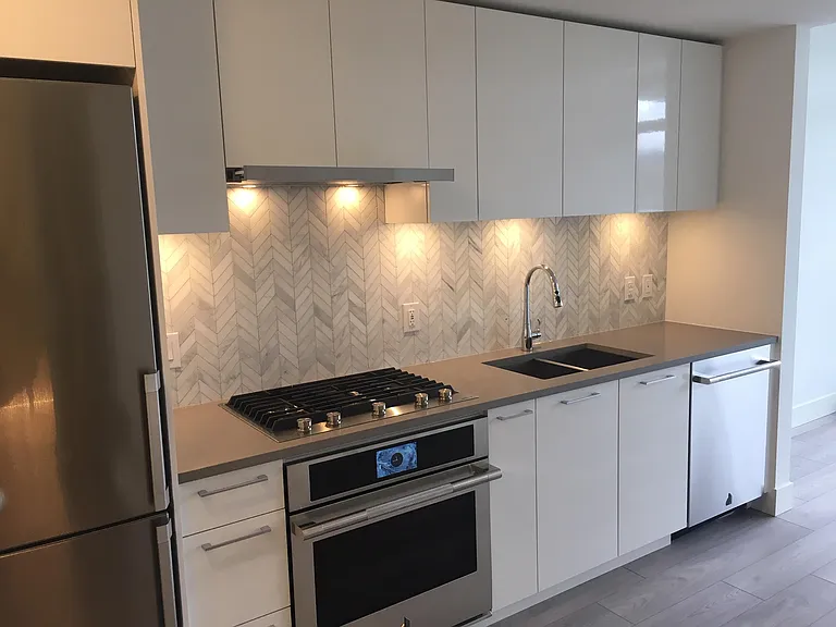3581 E Kent Ave N #1002 — Photo 3