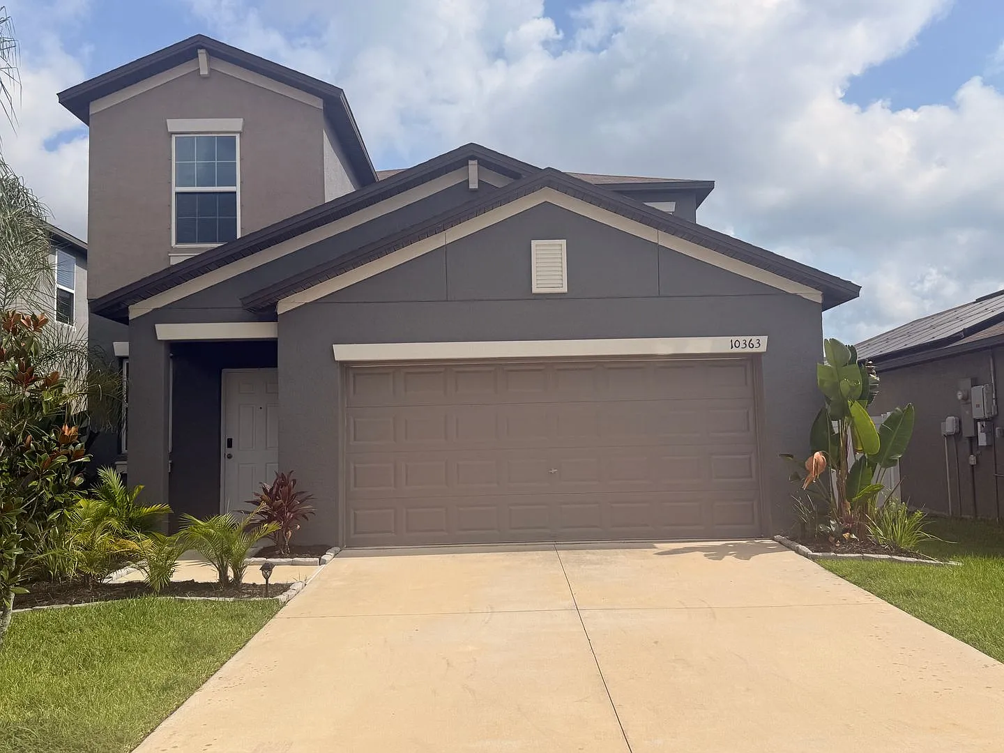 5 Bedroom / 2.5 Bath House — Photo 2