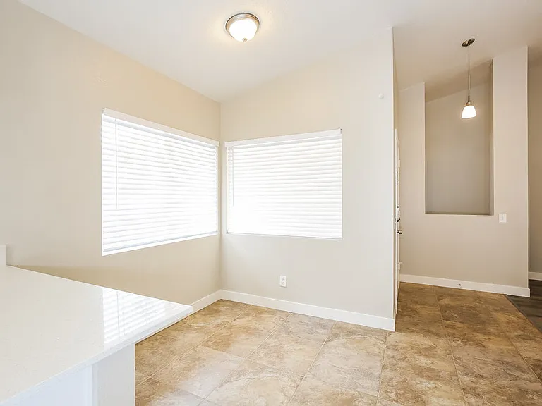 130 Breezy Shore Ave — Photo 5