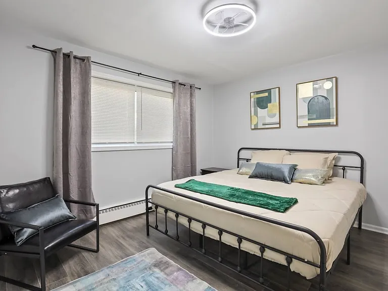10549 Crown Rd #7 — Photo 10