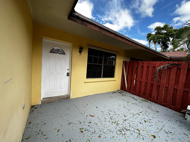 4326 Woodstock Dr #C — Photo 11