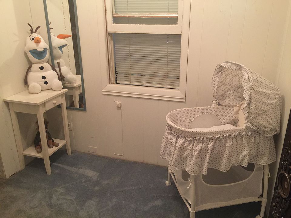 1st image of 20 Rogers Ln