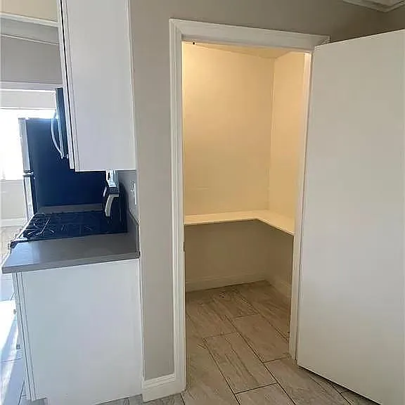 Large Walk-in Pantry