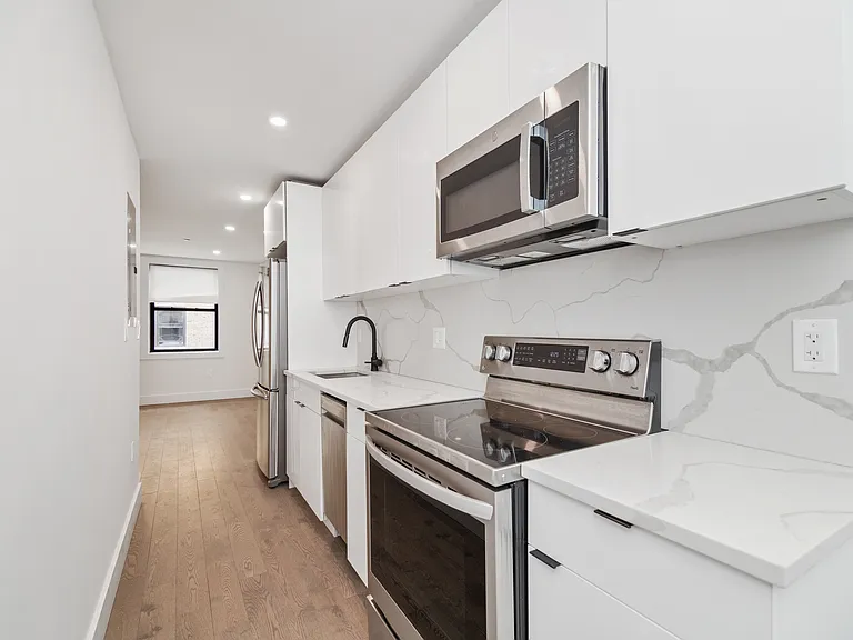 241 W 75th St #7 — Photo 1