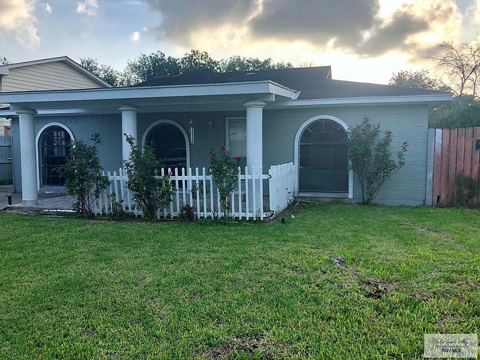1st image of 1823 Woodway Dr