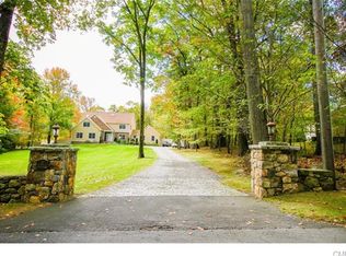 63 Walnut Hill Rd, Ridgefield, CT 06877