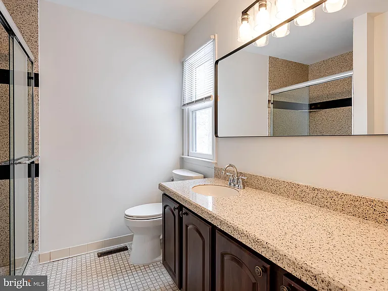 547 Pickering Station Dr — Photo 20