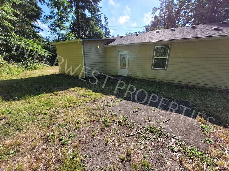 16045 Swan Ave — Photo 15