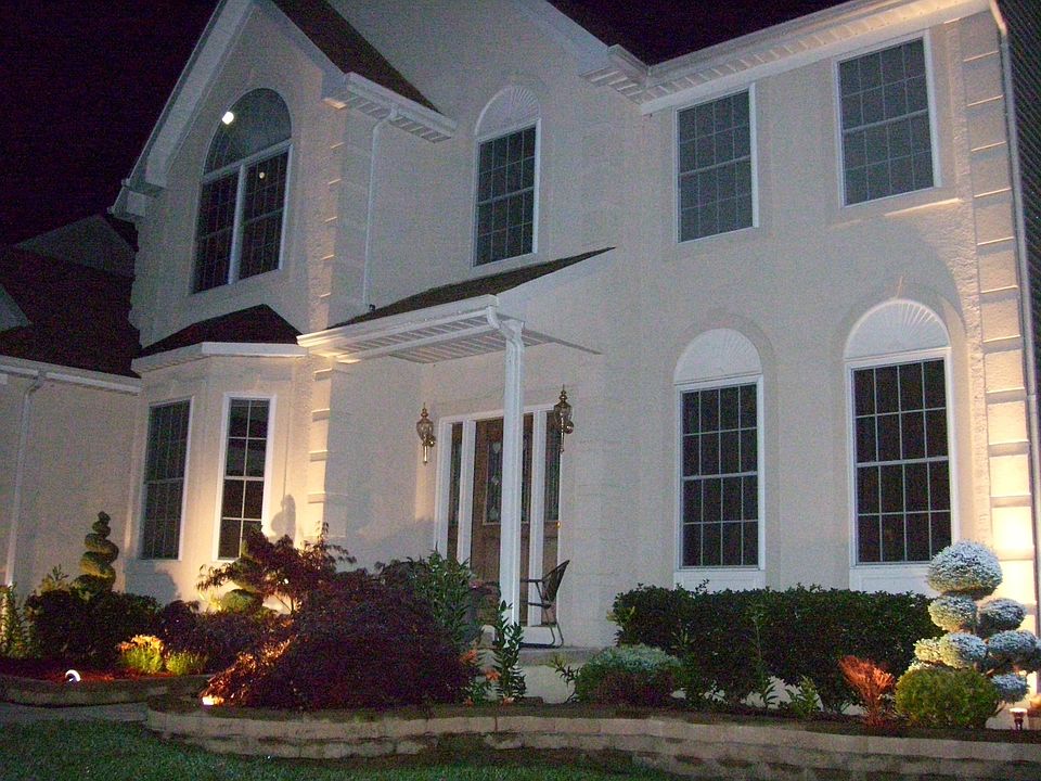 Stucco Front