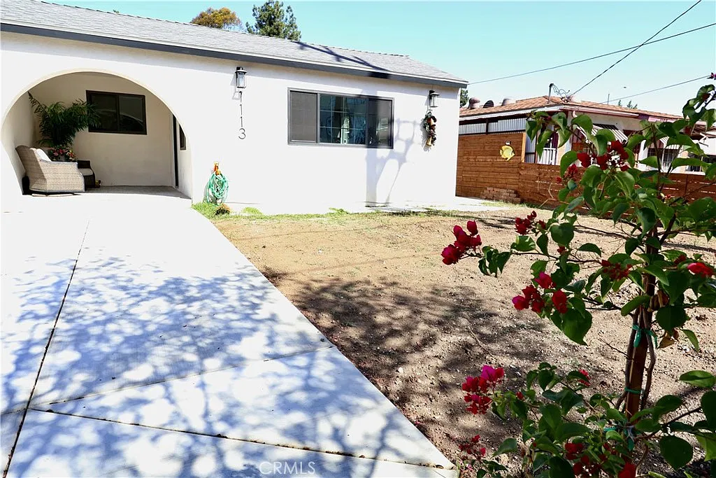 2 bed, 1630 sqft, $2,999 — Photo 4
