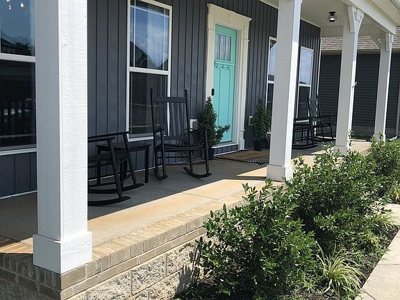 3rd image of 1076 Michaela Cir