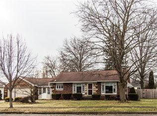 172 6th St SW, Brewster, OH 44613