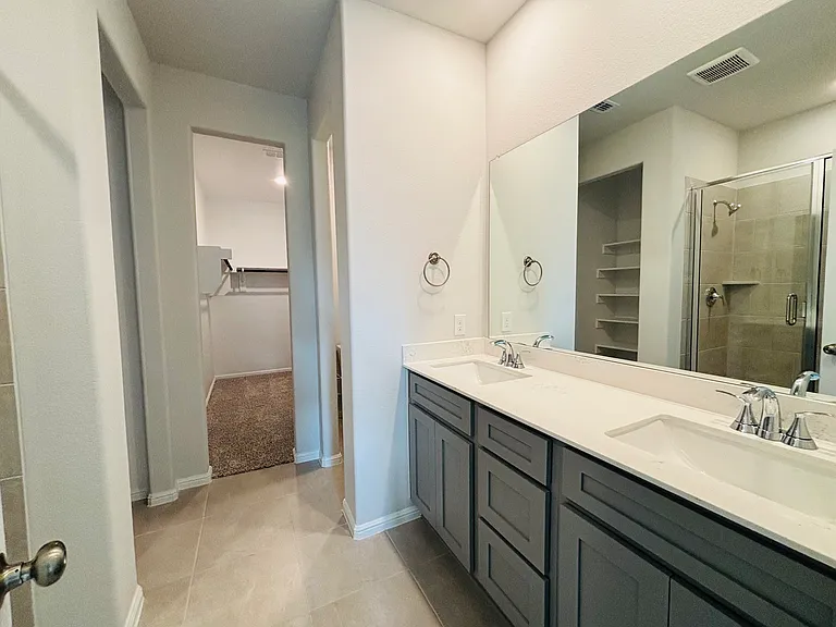 912 Santa Lucia Dr — Photo 11