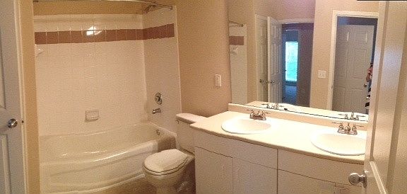2nd image of 835 Ivy Meadow Ln APT 3C