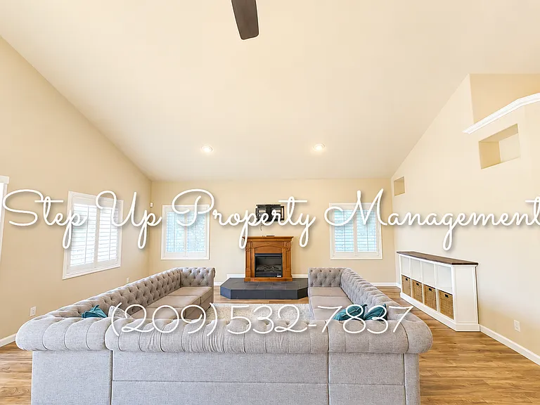 342 Duchess Dr — Photo 4