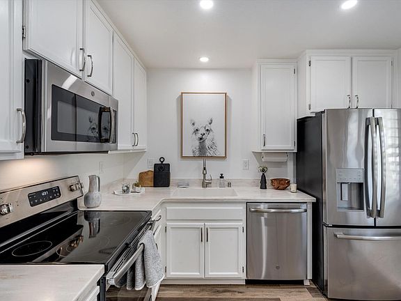 3rd image of 920 5th Street W #Q