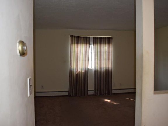 3rd image of 15 Wren Ter APT 4