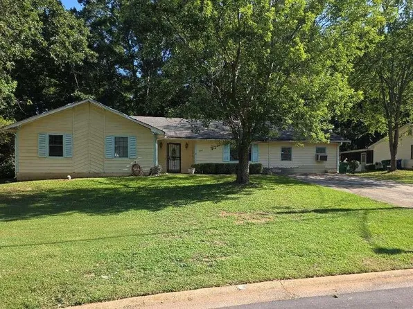 3527 Bramblevine Cir, Lithonia, GA 30038
