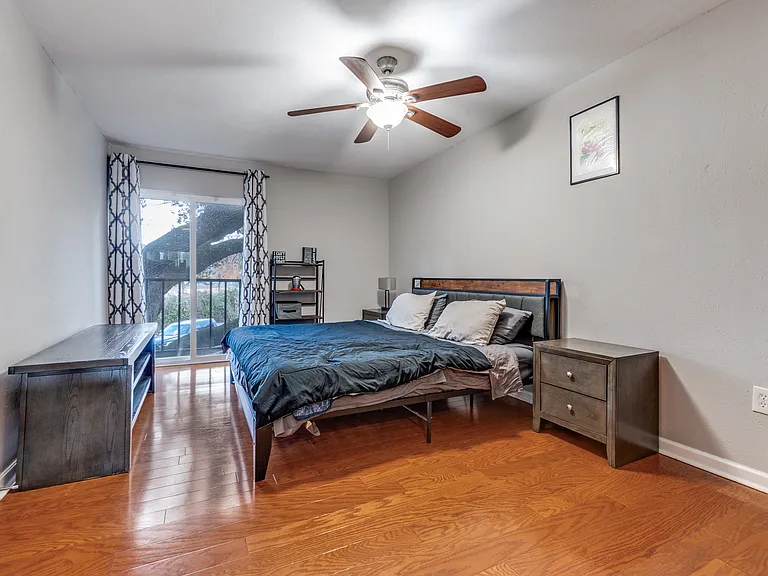 7410 E Northwest Hwy #101 — Photo 8