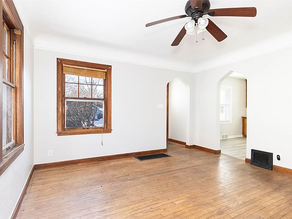 4th image of 4108 3rd St