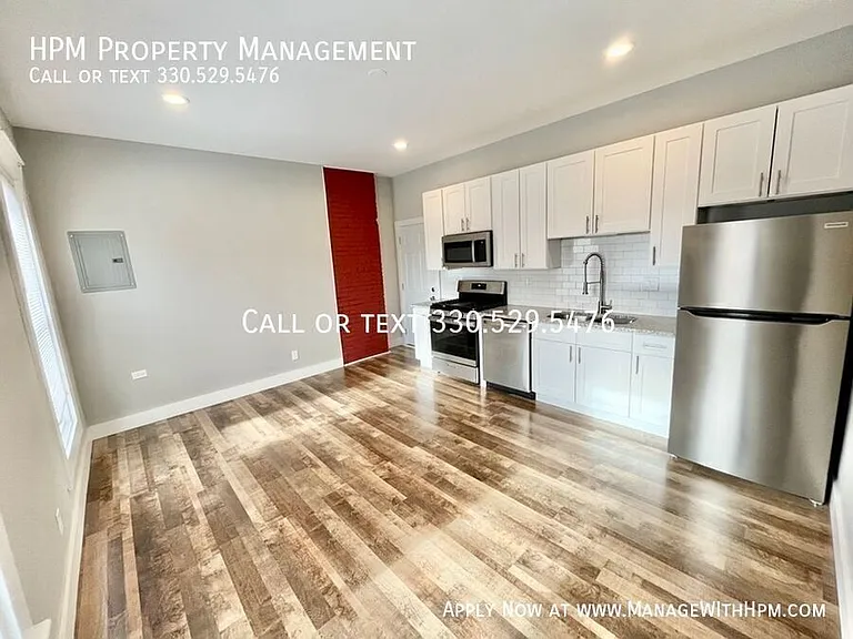 2179 W 11th St #1 — Photo 4