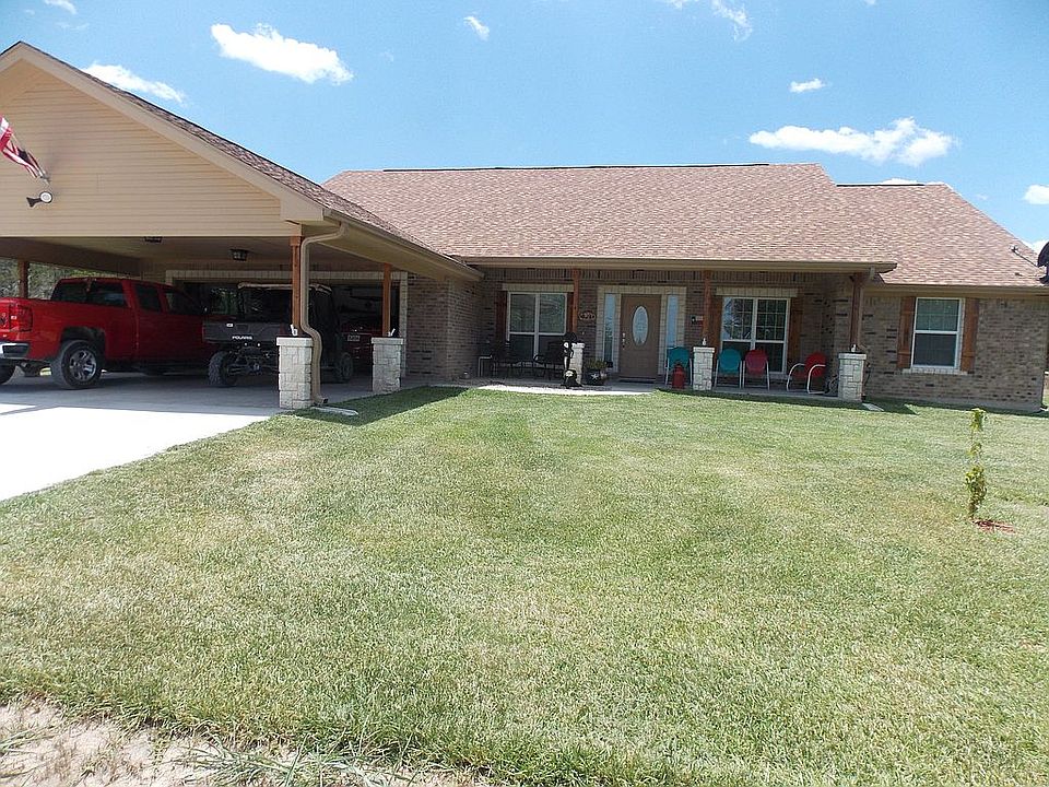 2nd image of 8796 E Us Highway 190