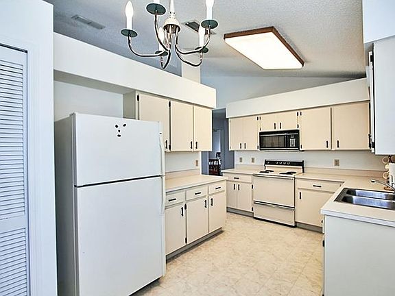 5th image of 166 Tortuga Ct