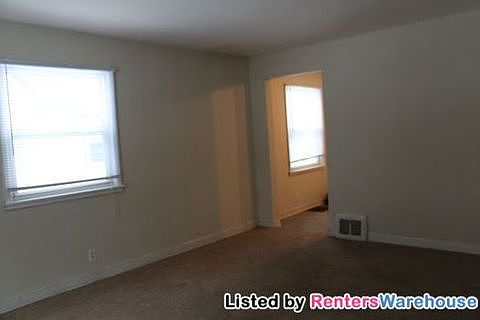 3rd image of 5825 Blaisdell Ave
