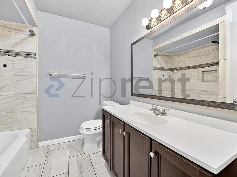 2332 Grandview Dr — Photo 13
