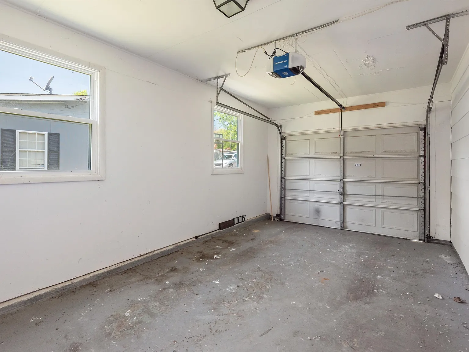 (ACHJH) 3218 Chantilly Drive Northeast — Photo 4