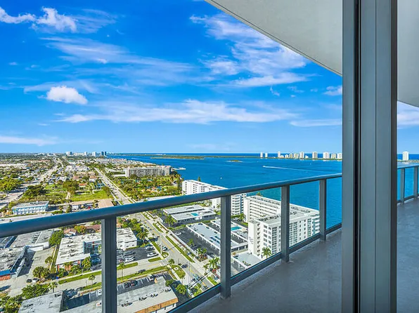 220 Lake Shore Drive #2105, Lake Park, FL 33403