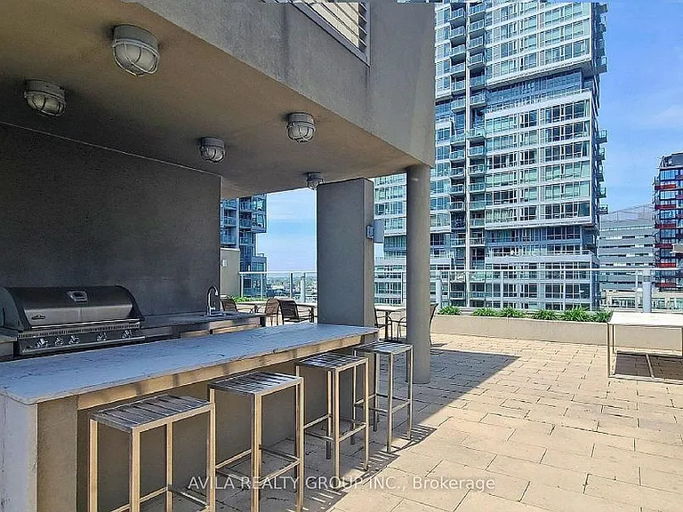 126 Simcoe St #301 — Photo 18