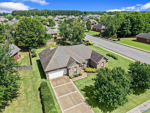 3rd image of 2206 Rockingham Ln SW
