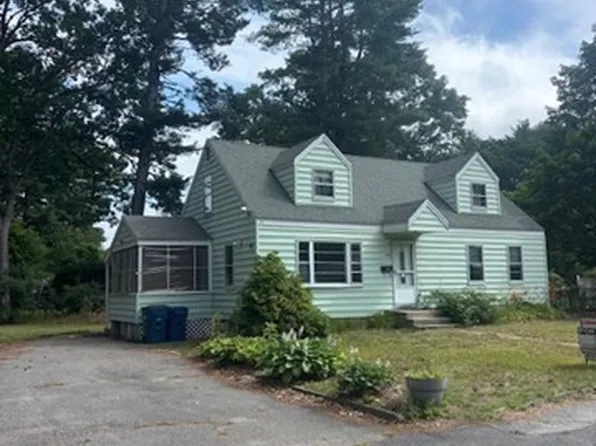 123 Patten Rd, Tewksbury, MA 01876