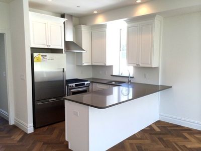 192 E 5th St, Brooklyn, NY, 11218