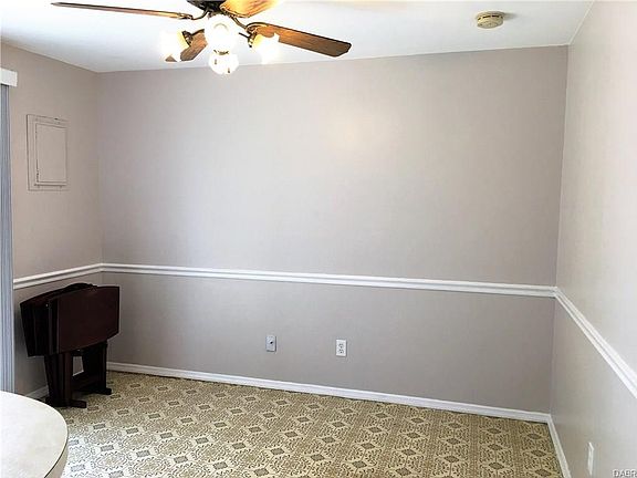 5th image of 878 Cherry Blossom Dr